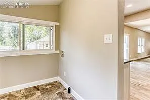 439 N Walnut St — Photo 4