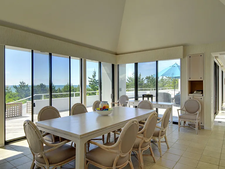 Dune Rd — Photo 6