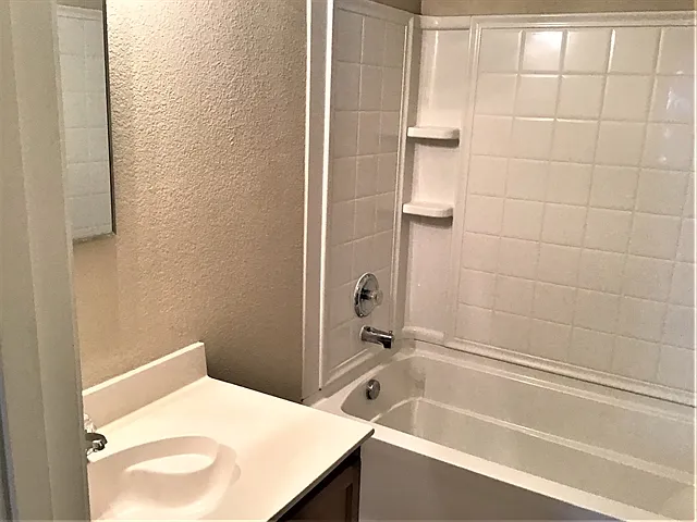 1620 Baxter Springs Dr — Photo 11