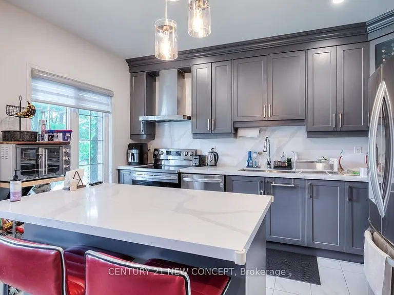 735 Sheppard Ave #33 — Photo 7
