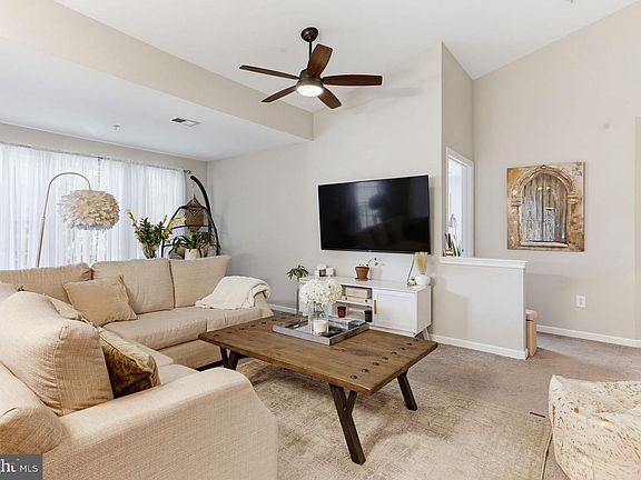 4th image of 501 Patton Cir #6K