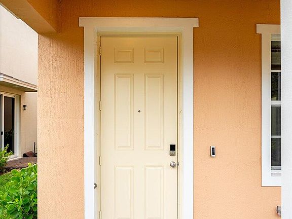 4th image of 2278 SE Tavares Drive