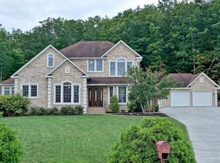 3865 Piney Ridge Dr, Roanoke, VA 24018