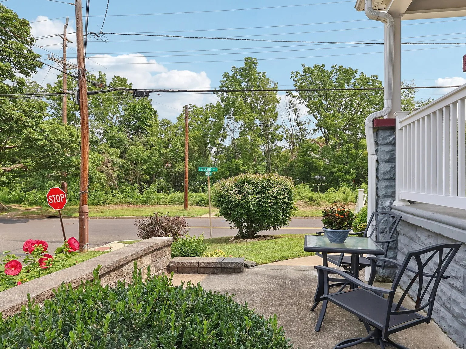 2 bed, 1250 sqft, $1,695 — Photo 4