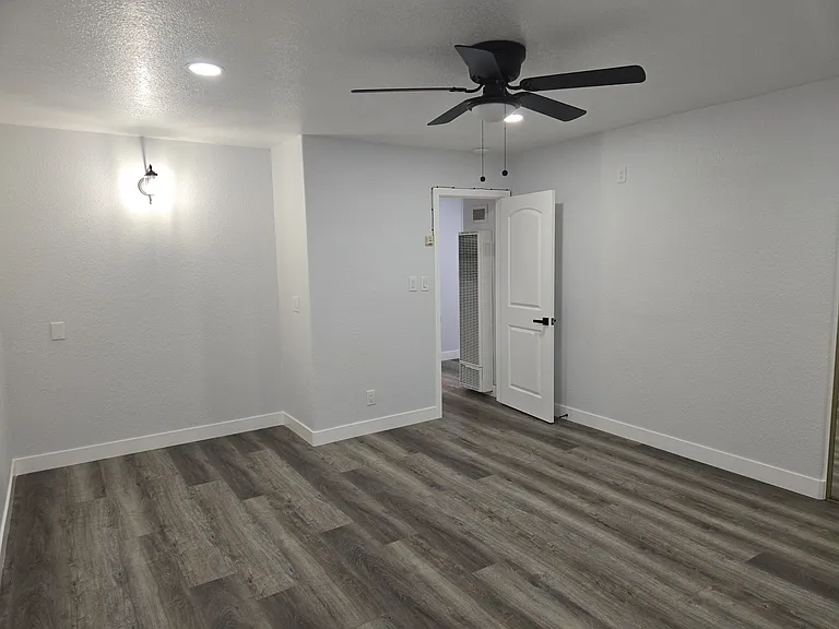 5142 San Bernardino St #1 — Photo 17