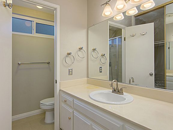 5th image of 11117 Red Cedar Dr