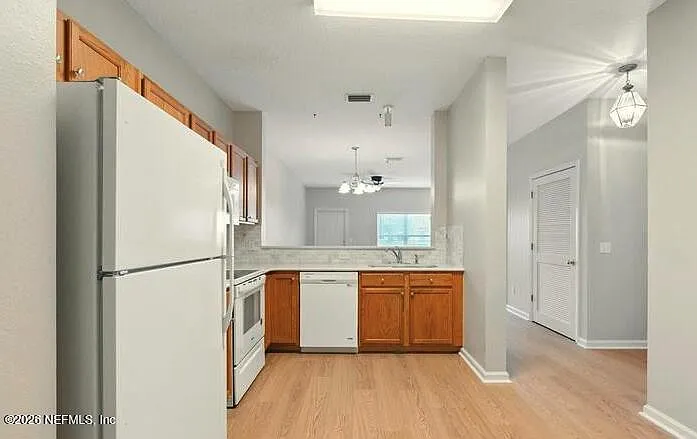 726 Middle Branch Way — Photo 7