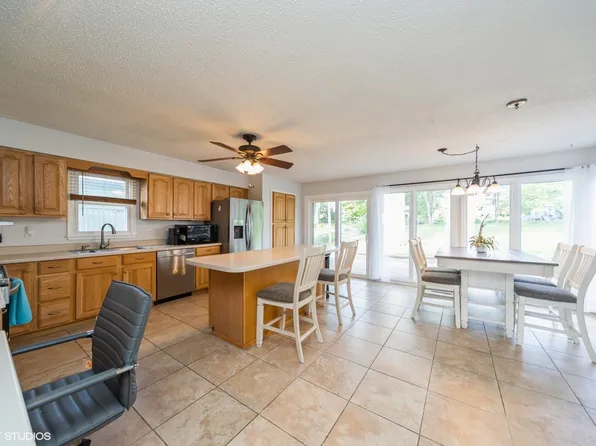 1223 Cherry Pkwy, Norwalk, IA 50211