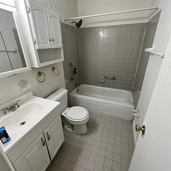 5212 Castlewood Rd #D — Photo 12