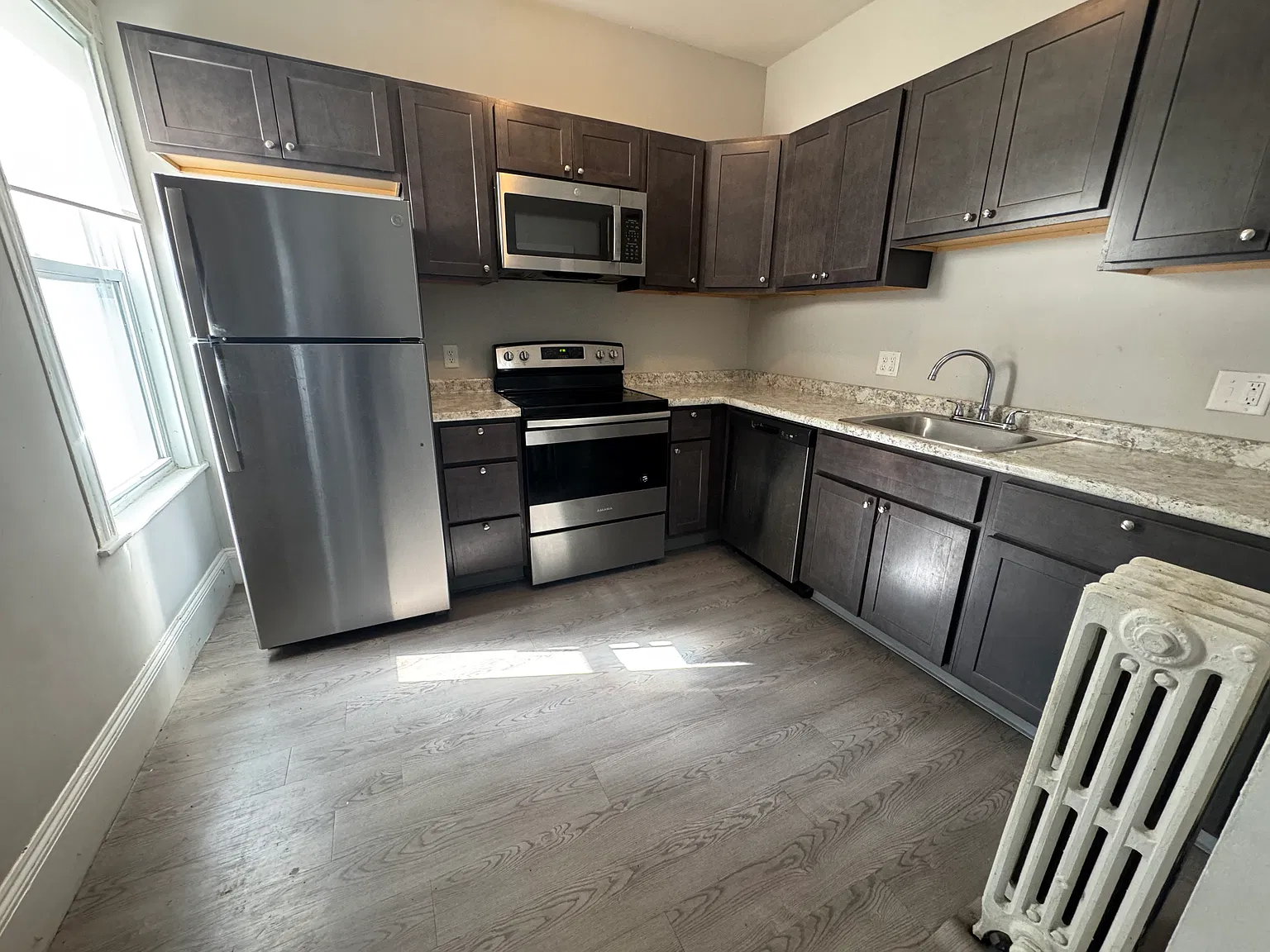 3 bed, $2,775 — Photo 1