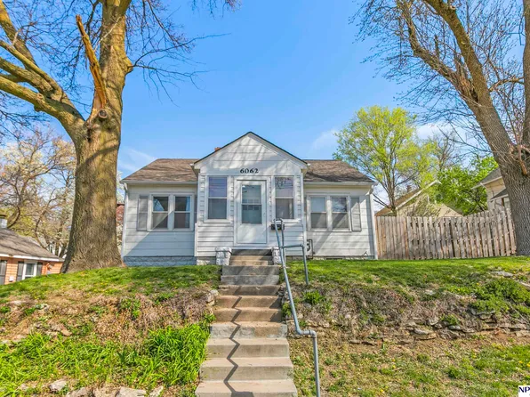 6062 Blondo St, Omaha, NE 68104
