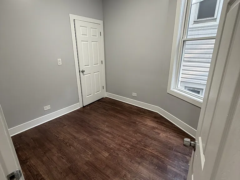 8138 S Exchange Ave #1 — Photo 5