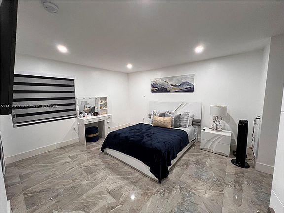 3rd image of 8879 Fontainebleau Blvd APT 101