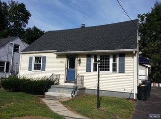 473 Goffle Rd, Wyckoff, NJ 07481