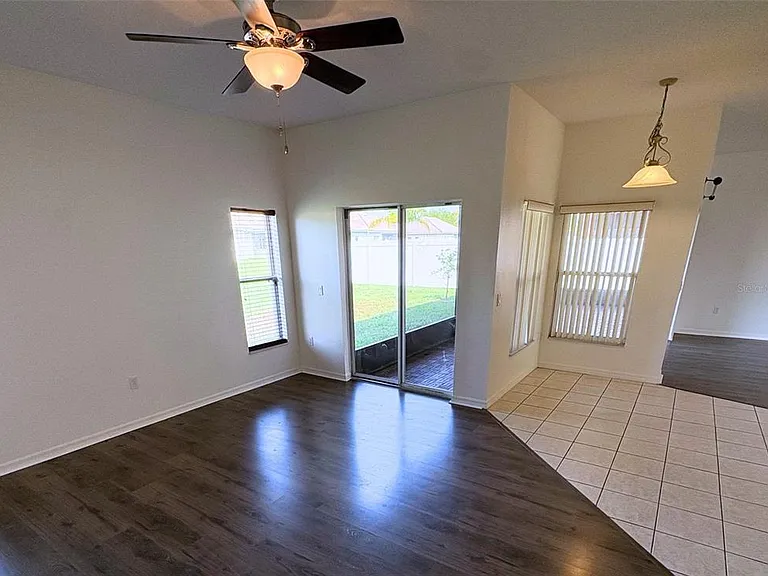 3637 Weatherfield Dr — Photo 8