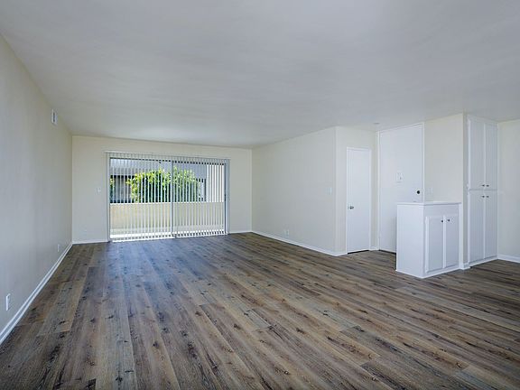4th image of 420 Fairview Ave APT 202