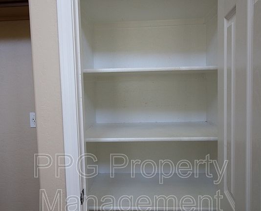 5th image of 15010 W Poinsettia Dr