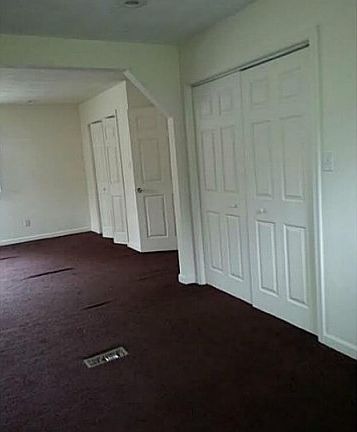 5th image of 9566 20th Bay St