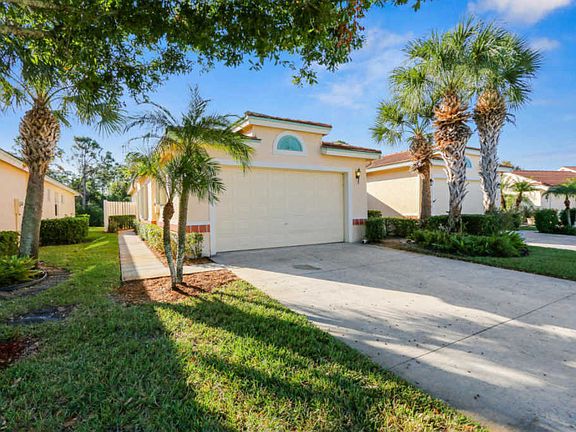 3rd image of 1387 SW Greens Pointe Way