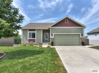 11216 S 212th St, Gretna, NE 68028