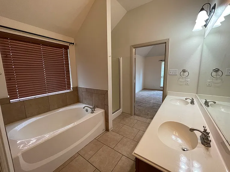 213 Midnight Dr — Photo 15
