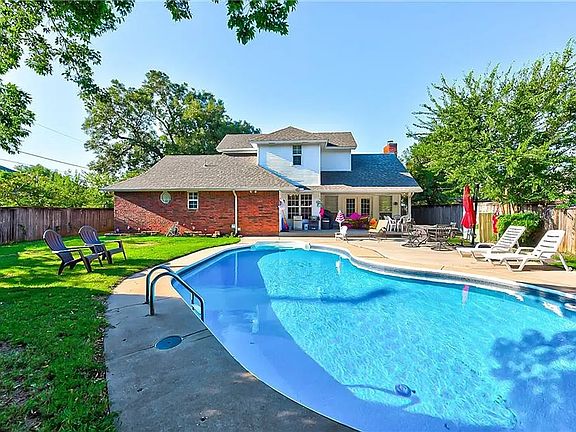 3rd image of 4805 Del View Dr