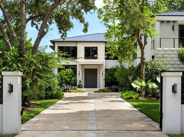 7310 SW 104th St, Pinecrest, FL 33156