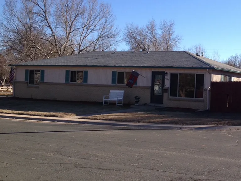 6169 S Sterne Cir — Photo 2