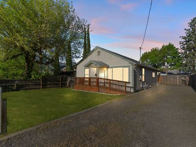 32 Lincoln St, Ashland, OR, 97520