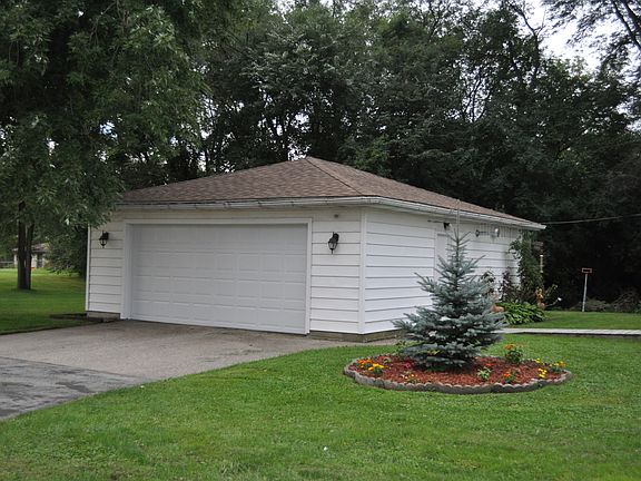 2nd image of 2009 Blackhawk Blvd