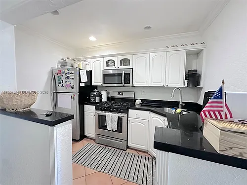 8600 SW 67th Ave #940 Photo 1