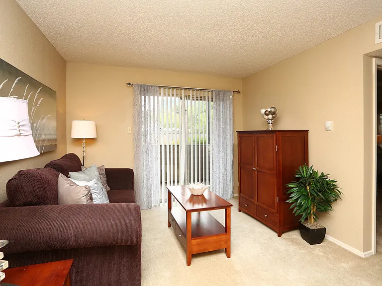 Cedar Bend — Photo 21