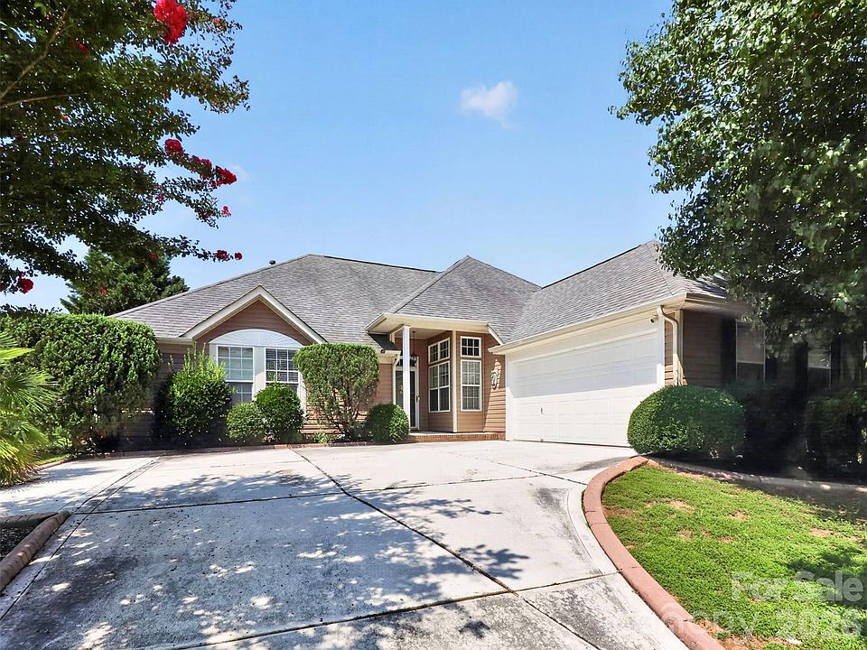 1st image of 14642 Hawick Manor Ln