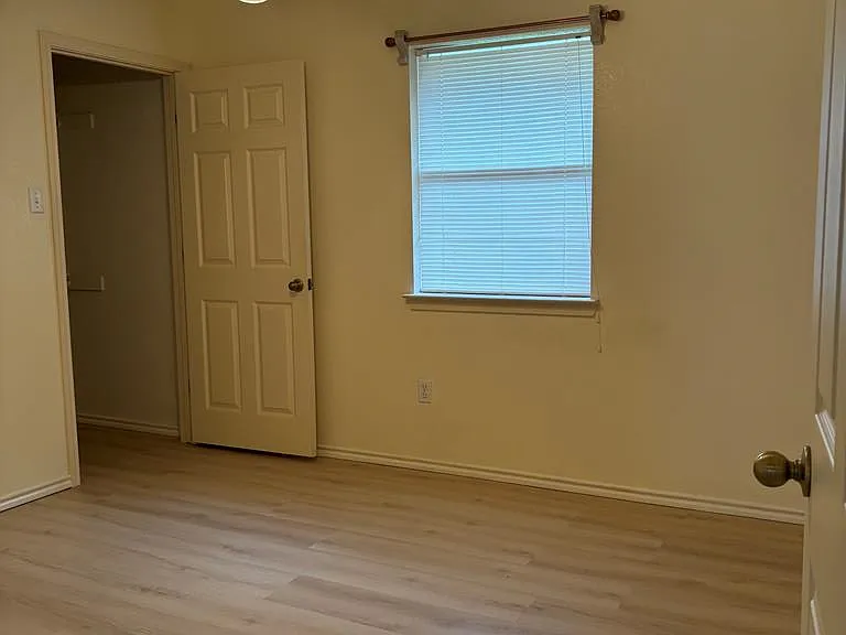 224 Coronado Cir — Photo 13