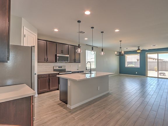 3rd image of 35879 W Santa Barbara Ave