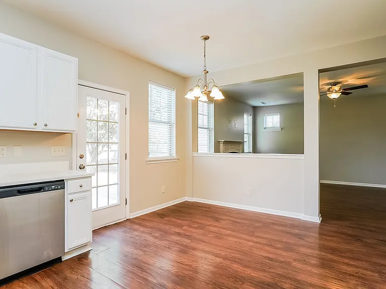 214 Callahan Trl — Photo 9