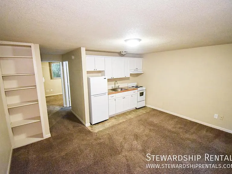500 Monroe St #4 — Photo 3