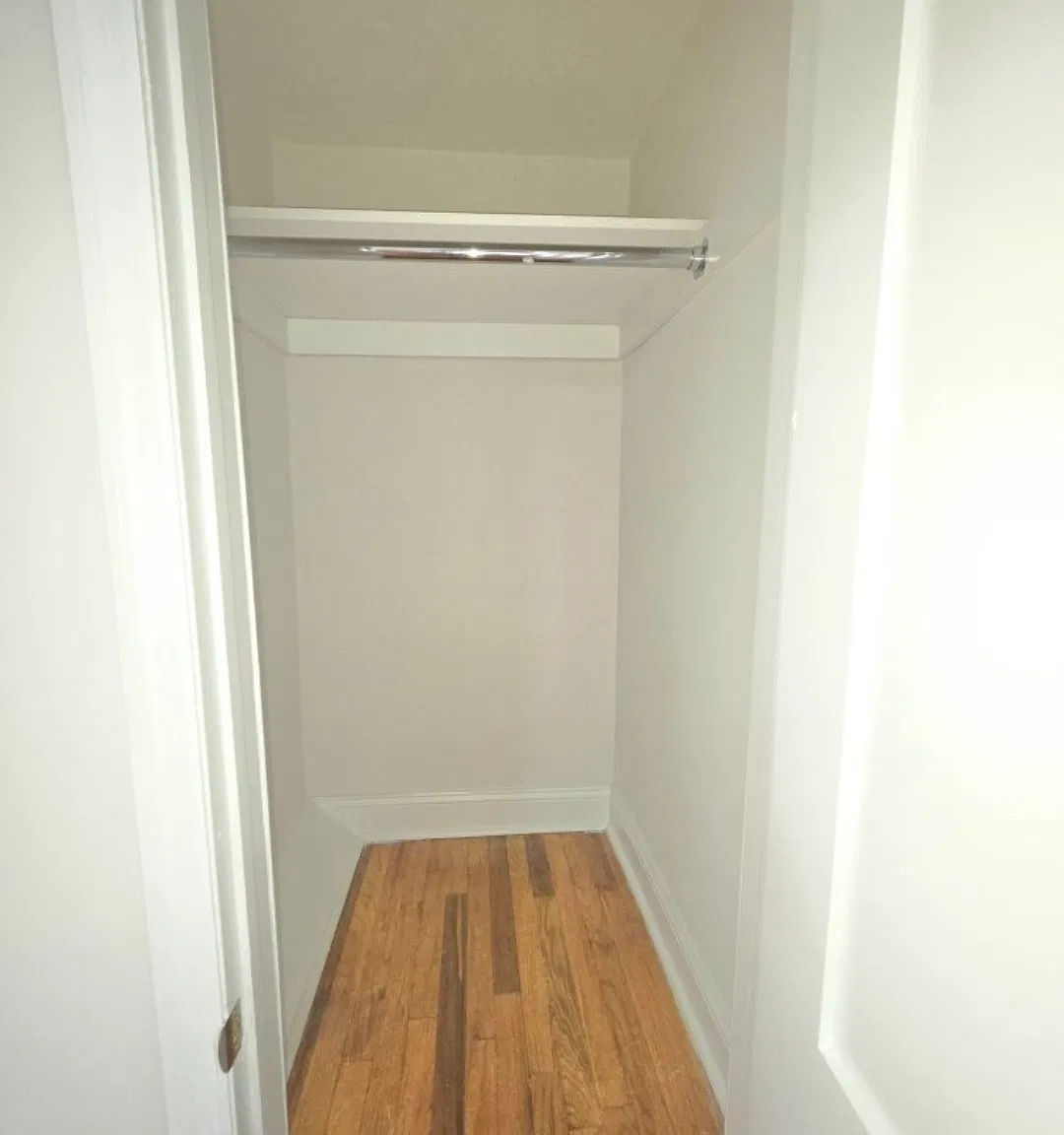 3 bed, 1100 sqft, $3,100 — Photo 4