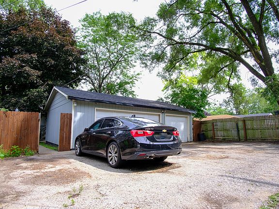 5th image of 3102 Elisha Ave