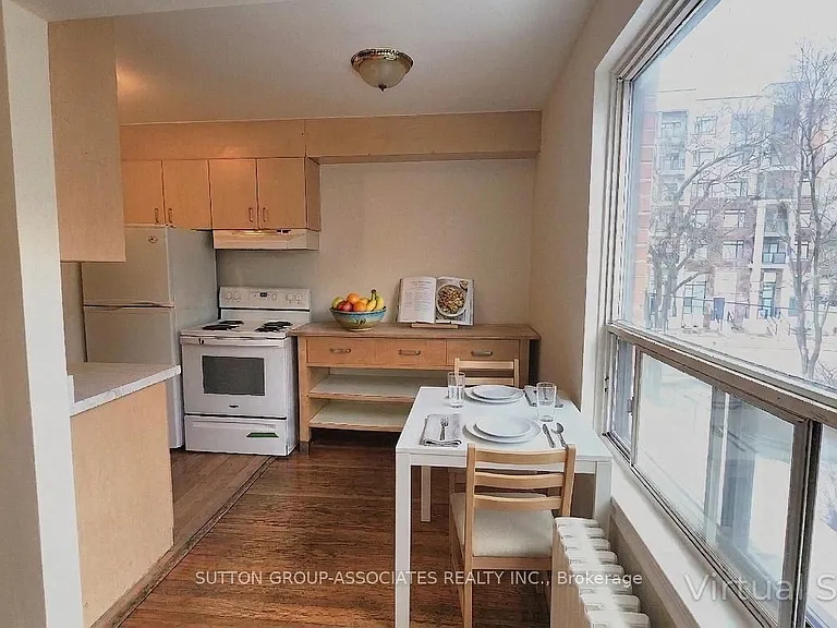 1 Greenbrook Dr #304 — Photo 7