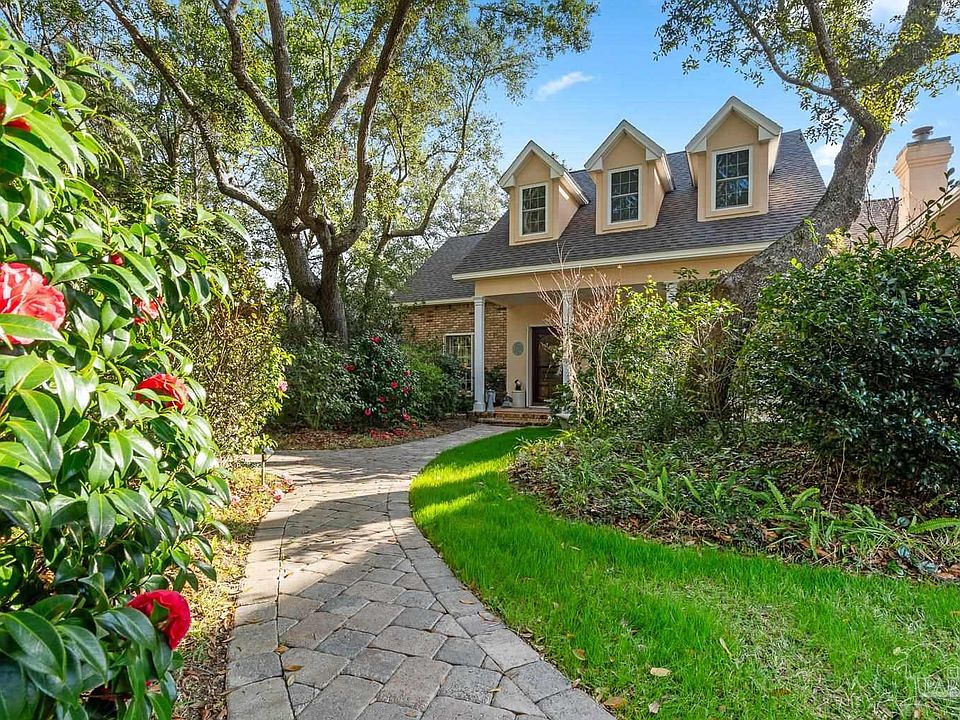 1st image of 6523 Calle De Lago