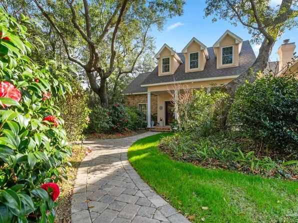 6523 Calle De Lago, Navarre, FL 32566