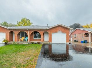 6680 Cropp St, Niagara Falls, ON L2E7B3