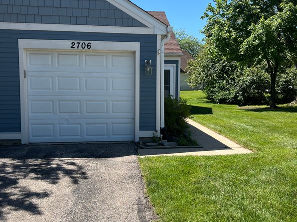 2706 Prairieview Ln S #S, Aurora, IL 60502