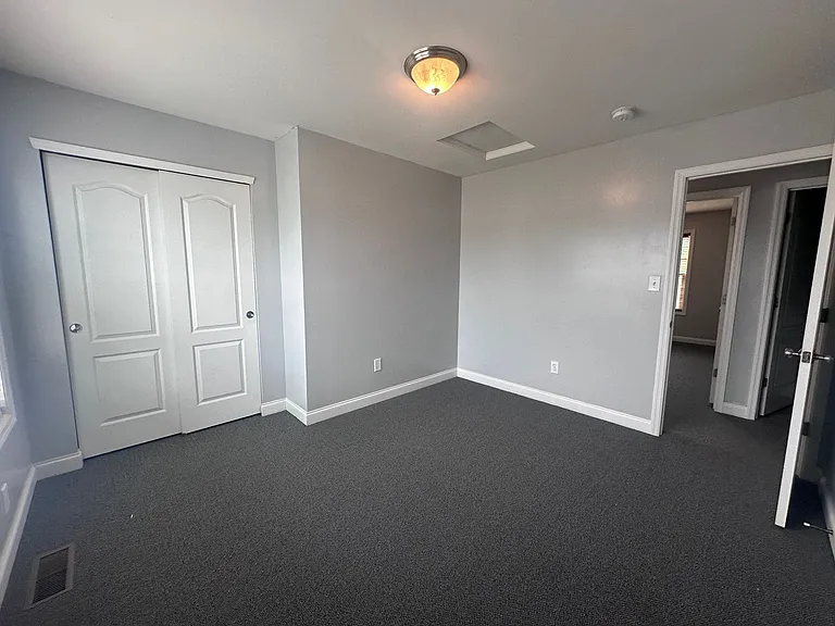 5519 Bannon Crossings Dr — Photo 30