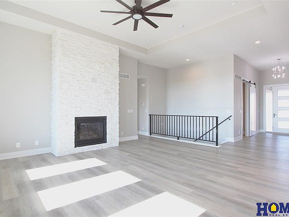 3rd image of 10301 Shoreline Dr