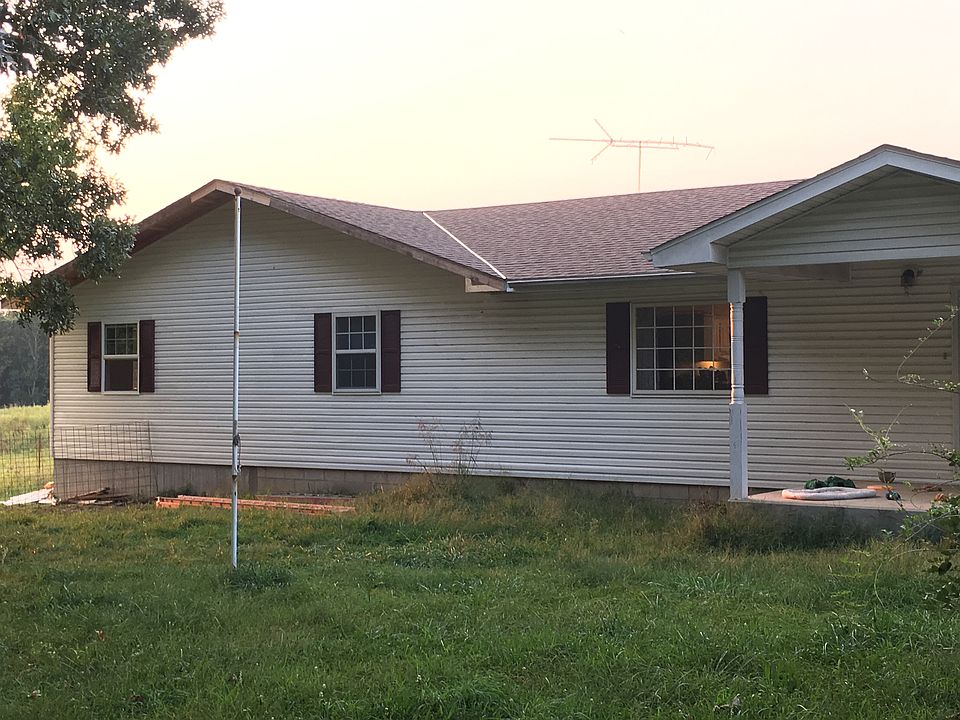 2nd image of 8793 Ivy Rd