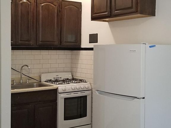 2nd image of 614 W 138th St