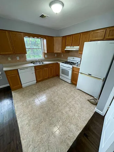 209 Fairmount Ave Photo 1