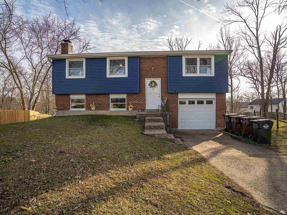 1st image of 9 Woodknoll Dr